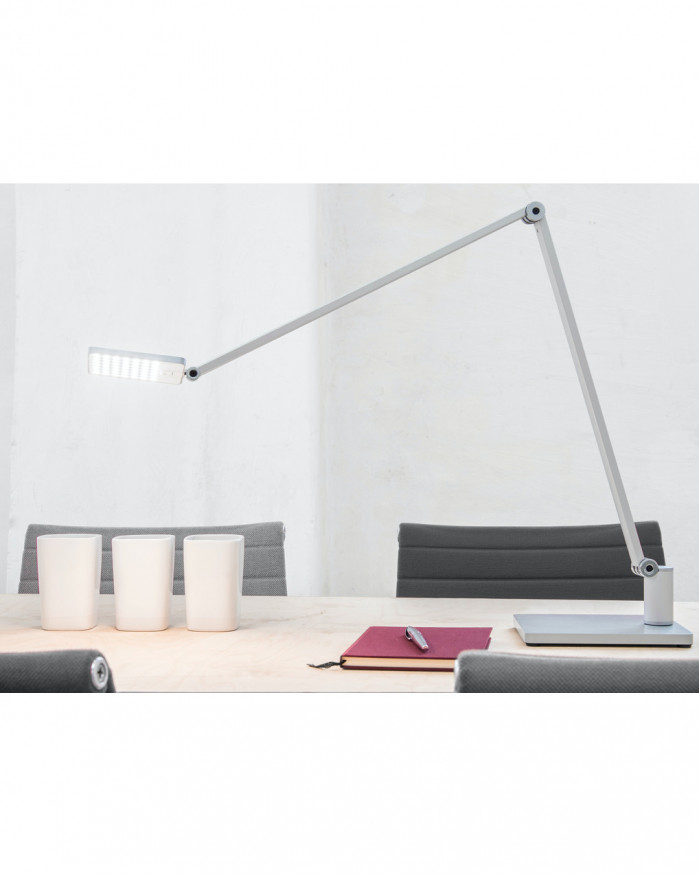 Novus Attenzia Task avec pied 3000k silver